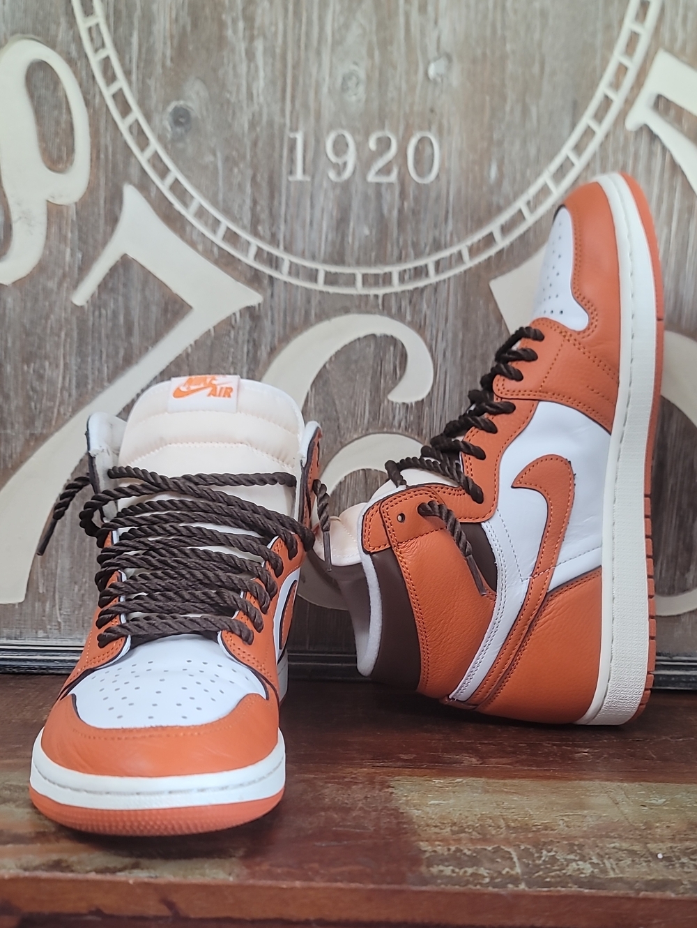 Nike Air Jordan 1 Retro High OG 'Starfish' Mens 10 (Good/Like New) - Picture 3 of 16